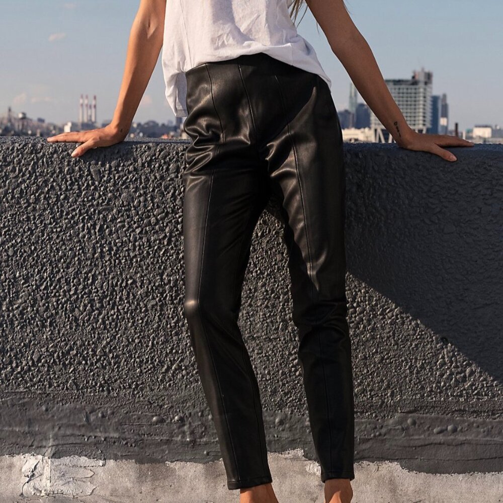 Blank NYC Maleficent Vegan Skinny Pants size 31